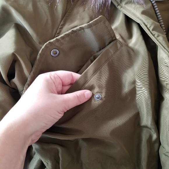 ⭐HP⭐H&M Khaki Green Padded Parka with Faux Fur Hood Trim NWT - Picture 9 of 16